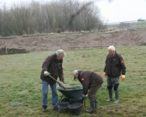 13-4-13,M. Klingers, oeverzwaluwwand en kruiskade 024