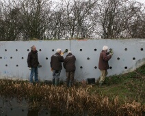 13-4-13,M. Klingers, oeverzwaluwwand en kruiskade 041