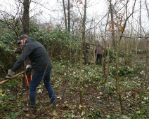 2024-12-28 12h22 Spookverlaat - - C=Bramen snoeien - Margot Klingers